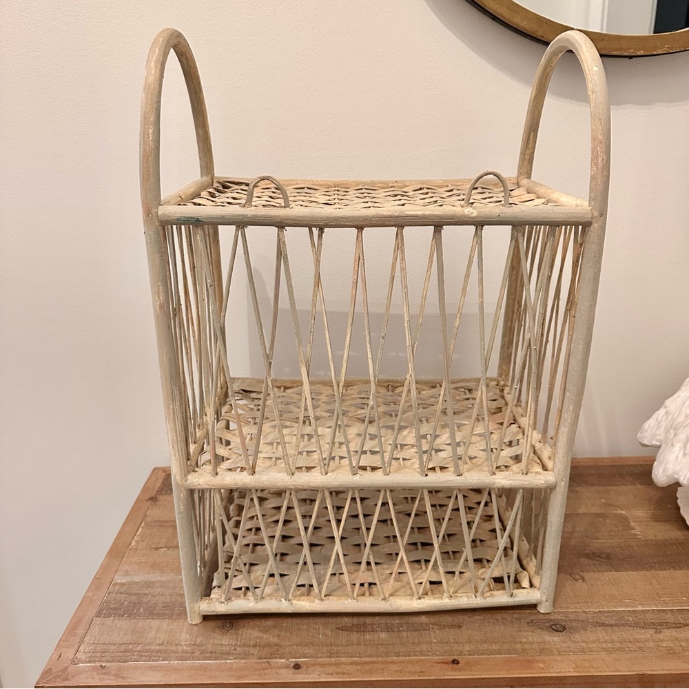 Vintage Vintage Tan Wash Wicker Rattan Wall Shelf 3 Tier Hanging Basket Shelf